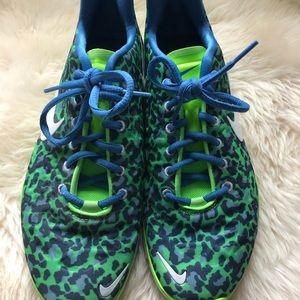nike women’s leopard sneaker